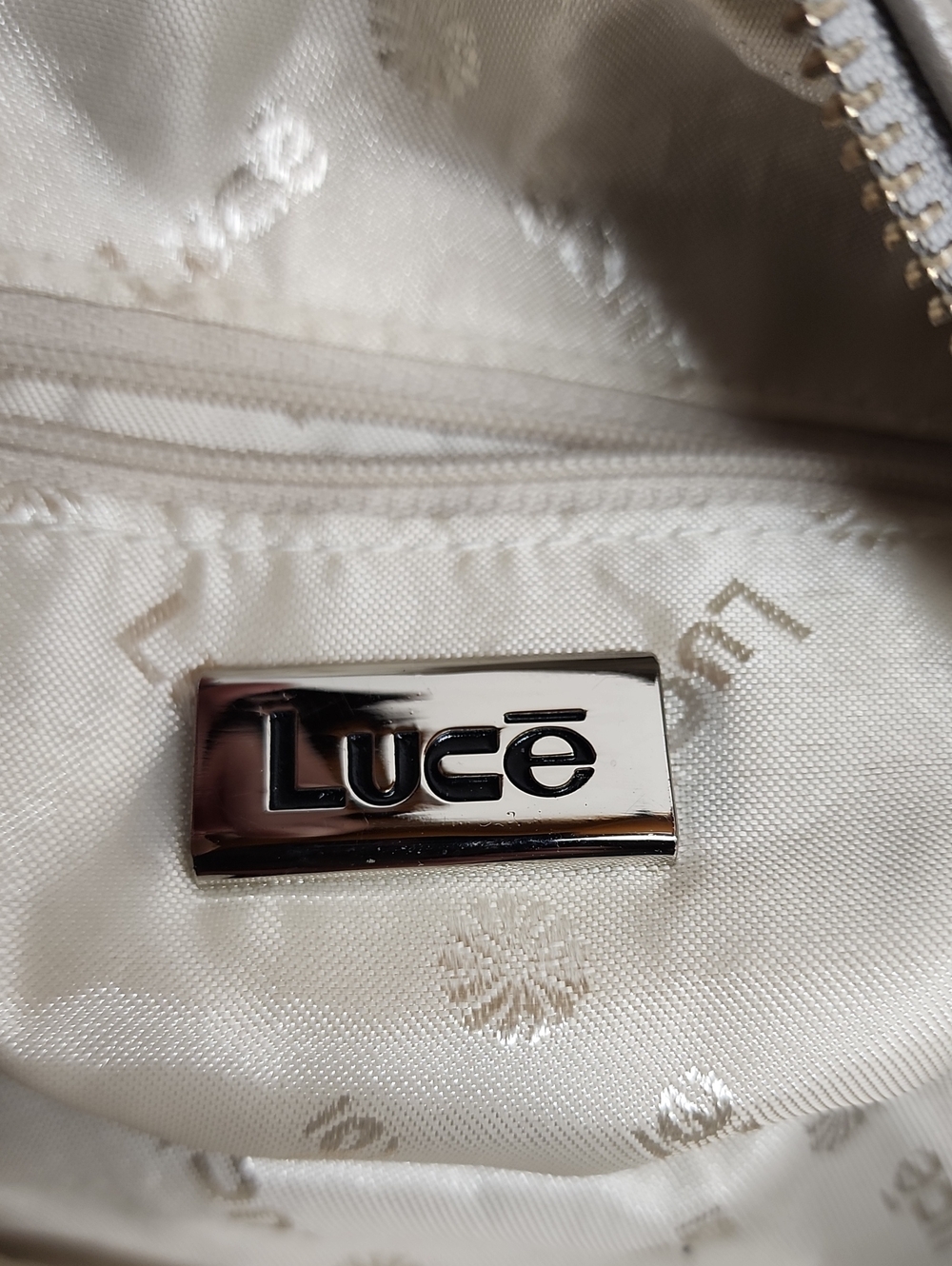 LUCE Sleek Pebbled Leather Shoulder Hobo Bag in Light Gray Minimalist Quality! - Picture 8 of 11